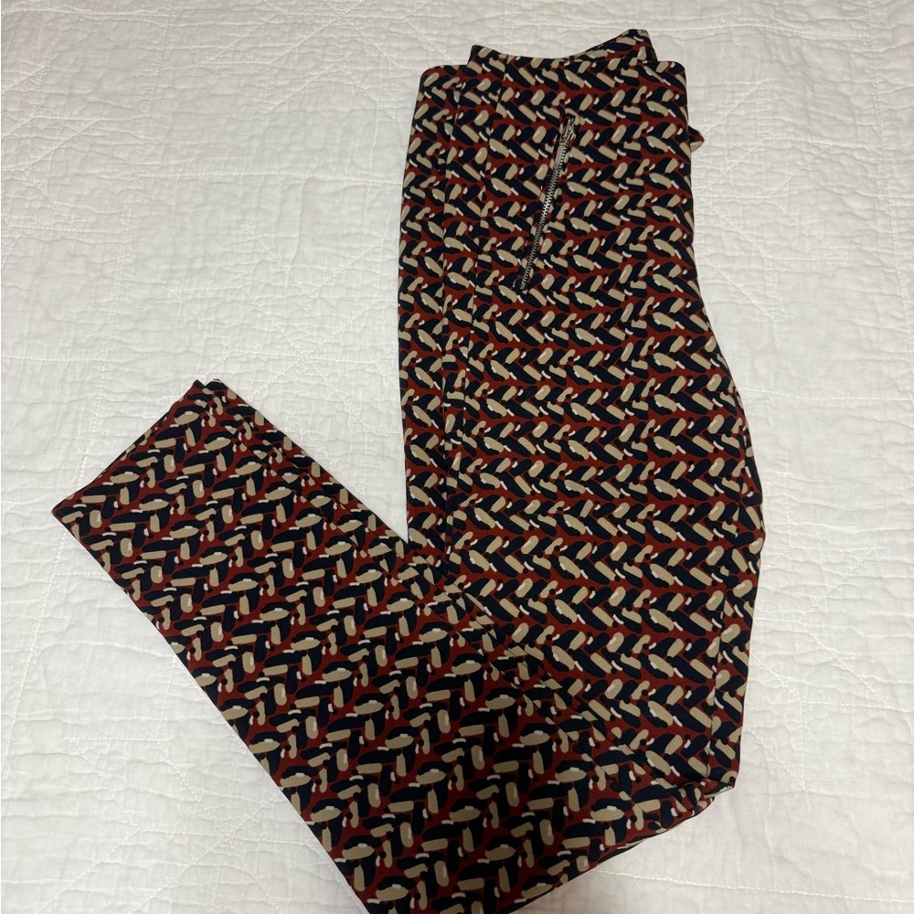 Fun patterned Zara pants for women